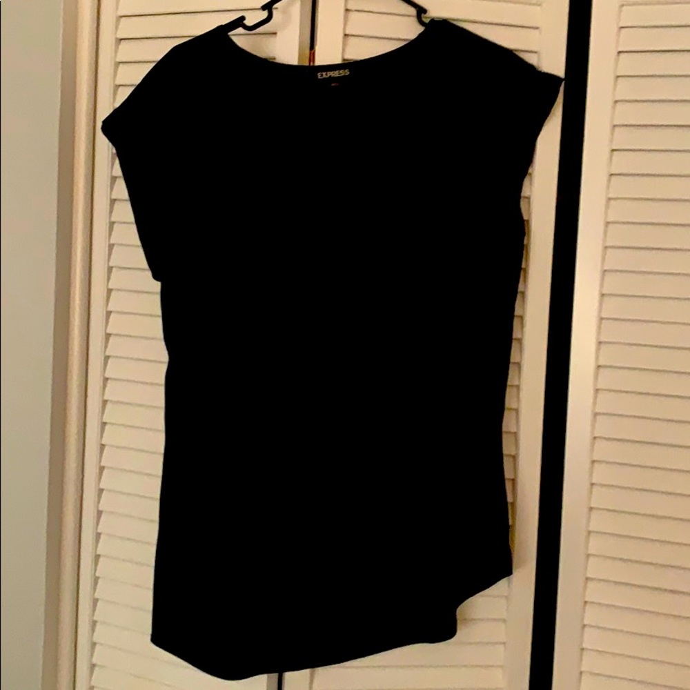Short sleeve black V-neck blouse
